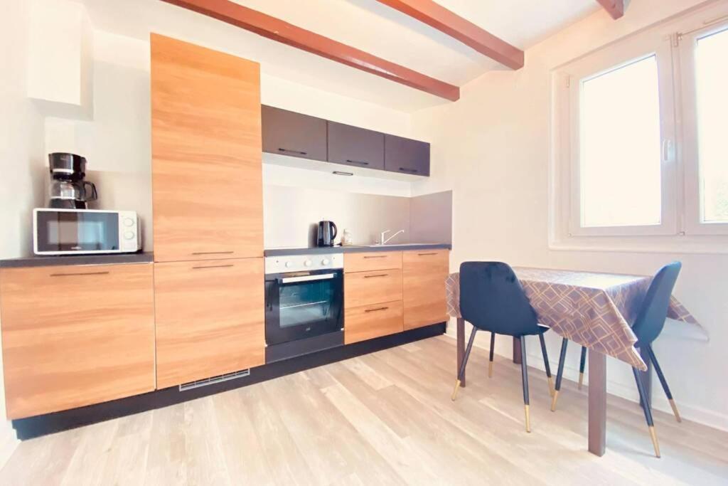 לאון Appartement Cosy Avec Jardin Chaleureux מראה חיצוני תמונה