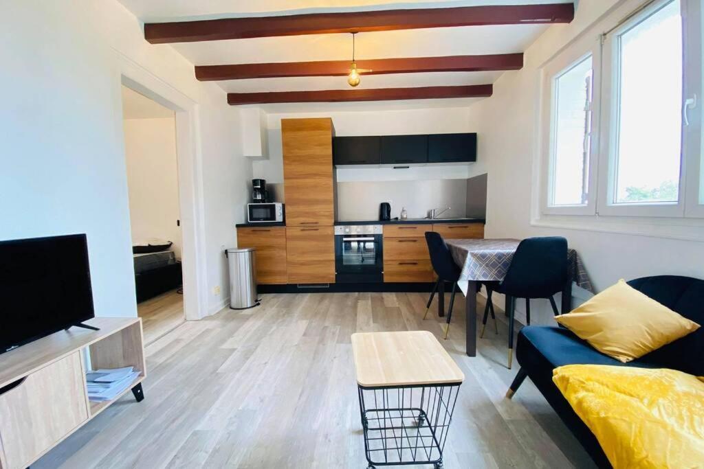 לאון Appartement Cosy Avec Jardin Chaleureux מראה חיצוני תמונה